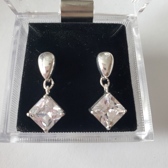 Square cut Rhinestone Drop Earrings - Picture 5 of 9